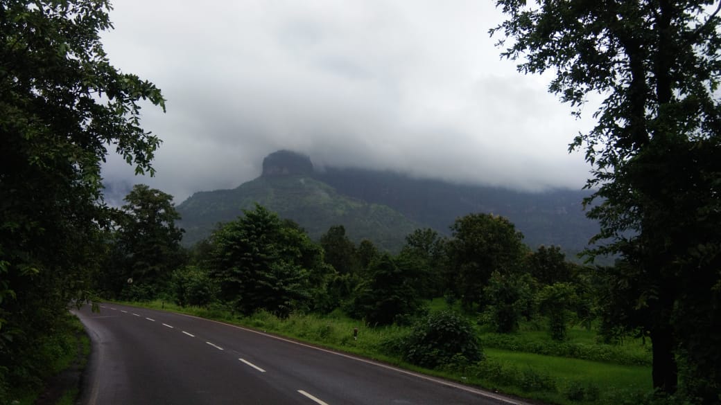Riding to the Malshej Ghat from Mumbai | Young, Wild & Free